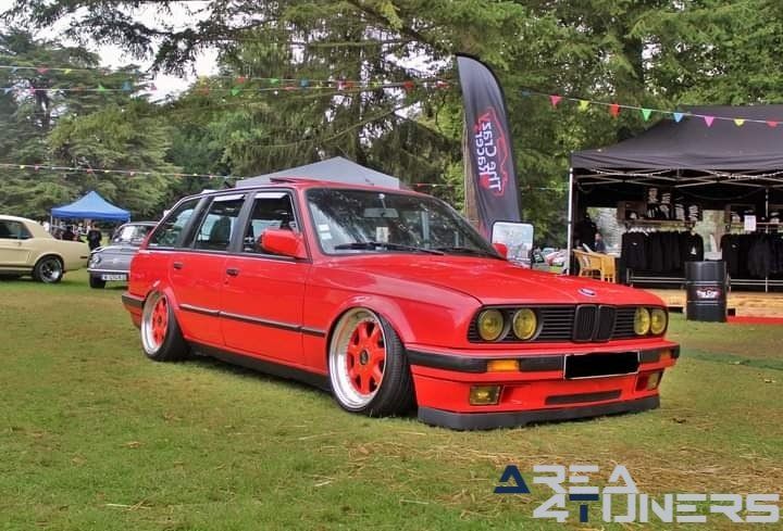 Crazy Racers
Imagen del reportaje de la revista Tuning Area4tuners.es, de la
concentración de coches Tuning del año 2021 en Chaumont En Vexis Francia