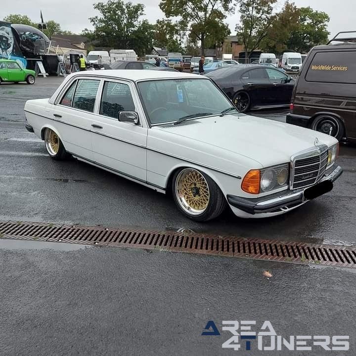 5Th Gravity Show Slammed
Imagen del reportaje de la revista Tuning Area4tuners.es, de la
concentración de coches Tuning del año 2021 en Stoneleigh Inglaterra