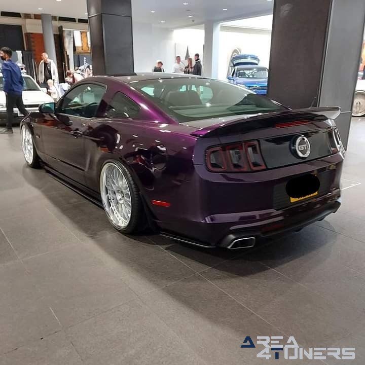 Fitted
Imagen del reportaje de la revista Tuning Area4tuners.es, de la
concentración de coches Tuning del año 2021 en Manchester Inglaterra