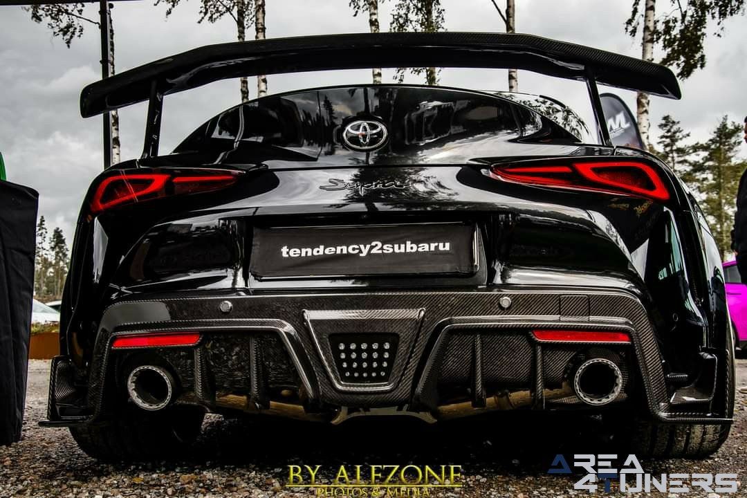 Swk's Grillväll
Imagen del reportaje de la revista Tuning Area4tuners.es, de la
concentración de coches Tuning del año 2021 en Vänern Suecia