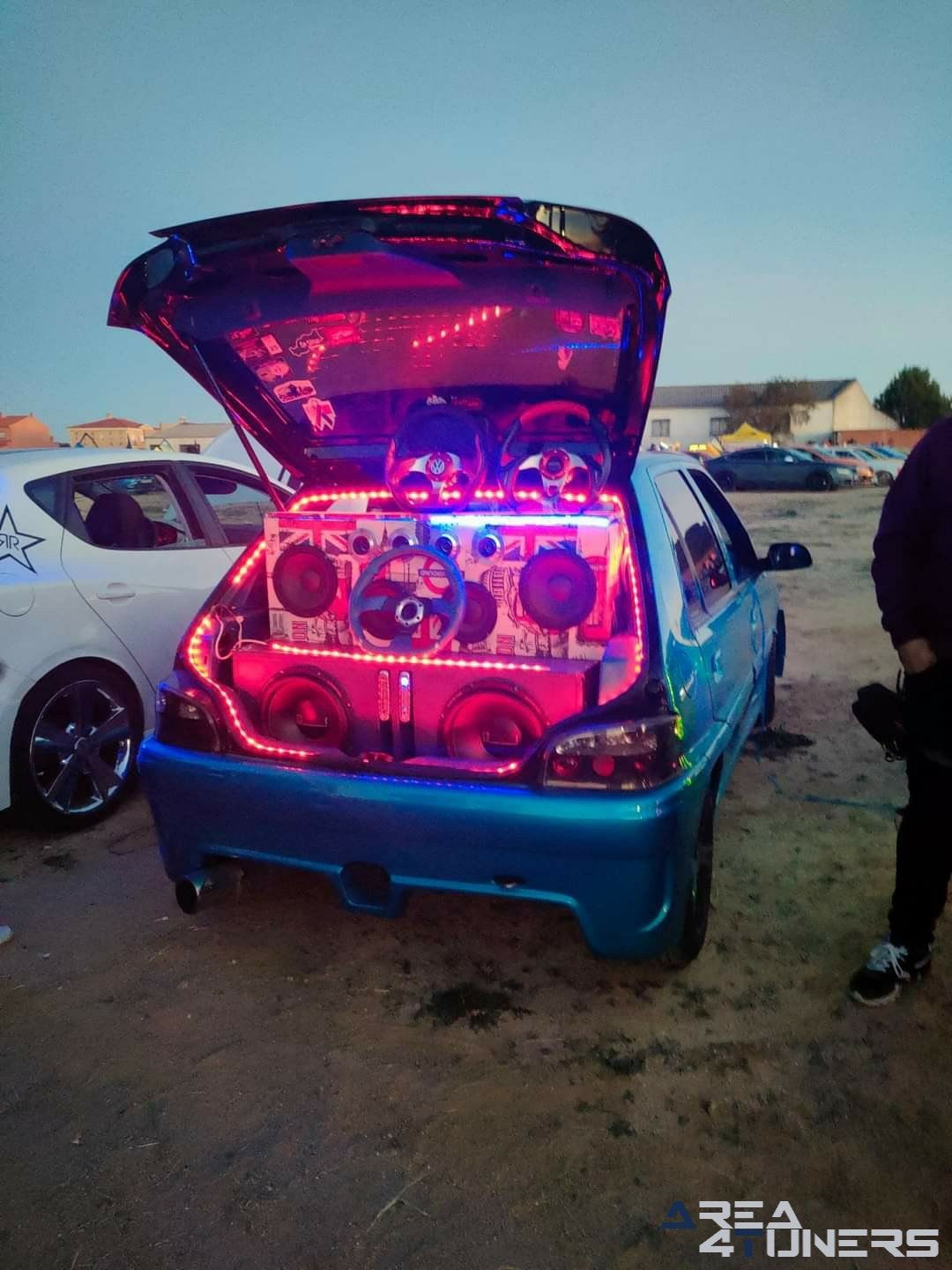 1ª Concentración Tuning Carranque
Imagen del reportaje revista Tuning Area4tuners.es, concentración de coches Tuning del año 2021 en Carranque, Toledo, España