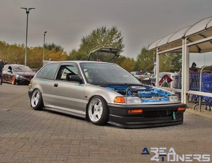 How Tuning Day 17
Imagen del reportaje de la revista Tuning Area4tuners.es, de la
concentración de coches Tuning del año 2021 en Anderlecht Bélgica