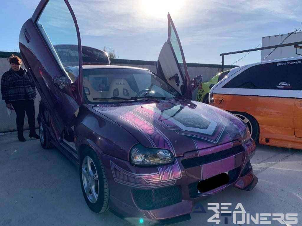 Kdd Tuning & Audio Santaella
Imagen del reportaje revista Tuning Area4tuners.es, concentración de coches Tuning del año 2021 en Santaella, Córdoba, España