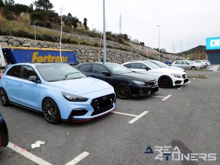 Kdd Berango
Imagen del reportaje revista Tuning Area4tuners.es, concentración de coches Tuning del año 2021 en Berango, Vizcaya, España