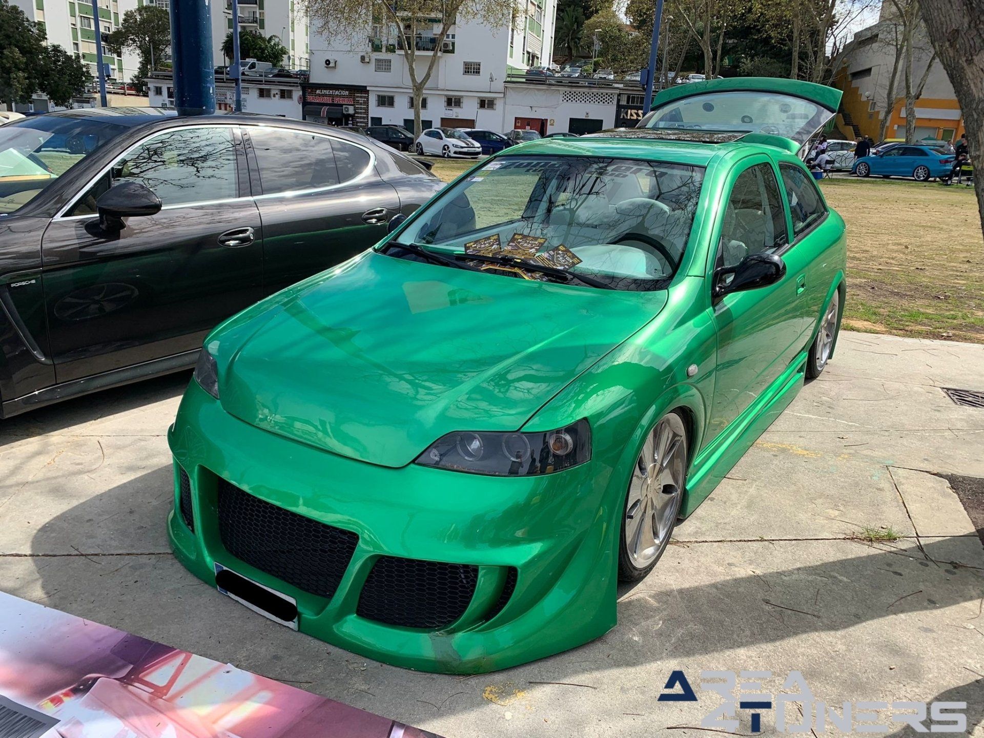 2º South Side
Imagen del reportaje revista Tuning Area4tuners.es, concentración de coches Tuning del año 2022 en Algeciras, Cádiz, España