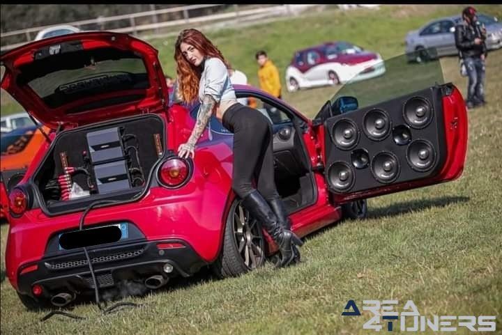 Raduno Desenzano
Imagen del reportaje de la revista Tuning Area4tuners.es, de la concentración de coches Tuning del año 2022 en Desenzano Di Parma, Italia