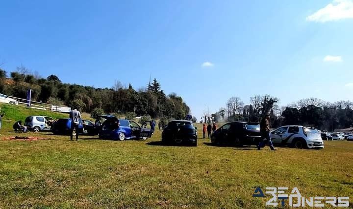 Raduno Desenzano
Imagen del reportaje de la revista Tuning Area4tuners.es, de la concentración de coches Tuning del año 2022 en Desenzano Di Parma, Italia