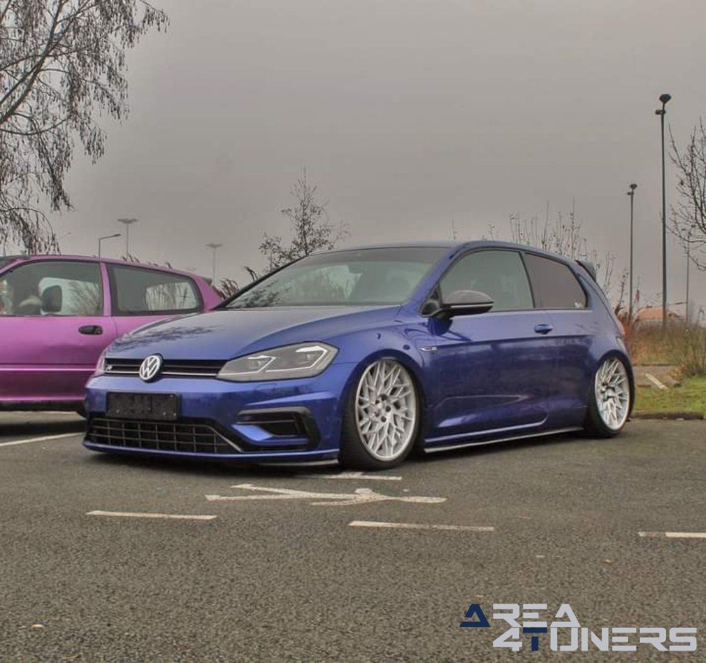 Club Passion 45 meet nº 1
Imagen del reportaje de la revista Tuning Area4tuners.es, de la concentración de coches Tuning del año 2022 en Fleury Les Aubrais, Francia