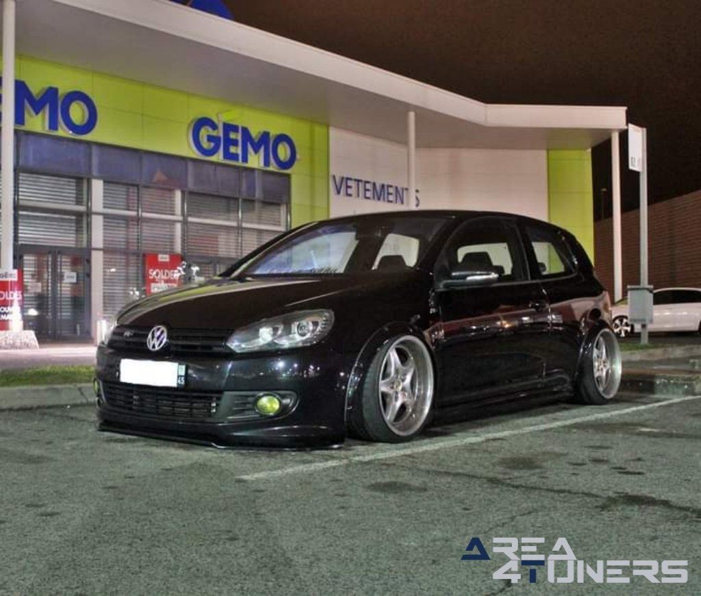 Team Static Car Meet nº 1
Imagen del reportaje de la revista Tuning Area4tuners.es, de la concentración de coches Tuning del año 2022 en Romilly Sur Seine, Francia