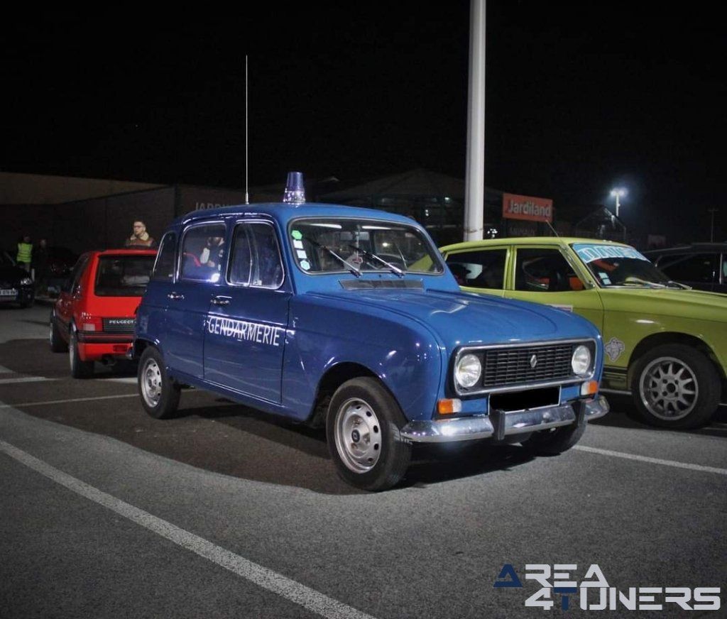 Team Static Car Meet nº 2
Imagen del reportaje de la revista Tuning Area4tuners.es, de la concentración de coches Tuning del año 2022 en Romilly Sur Seine, Francia