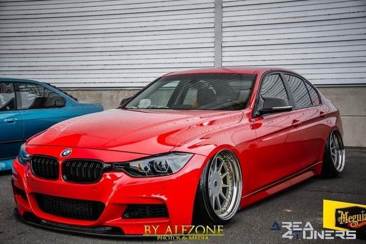 Elmia Bildsport Motorsportveckan
Imagen del reportaje de la revista Tuning Area4tuners.es, de la concentración de coches Tuning del año 2022 en Elmia, Suecia