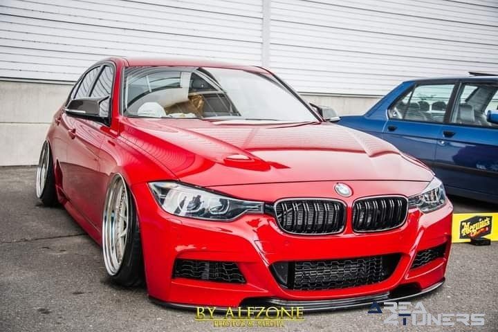 Elmia Bildsport Motorsportveckan
Imagen del reportaje de la revista Tuning Area4tuners.es, de la concentración de coches Tuning del año 2022 en Elmia, Suecia