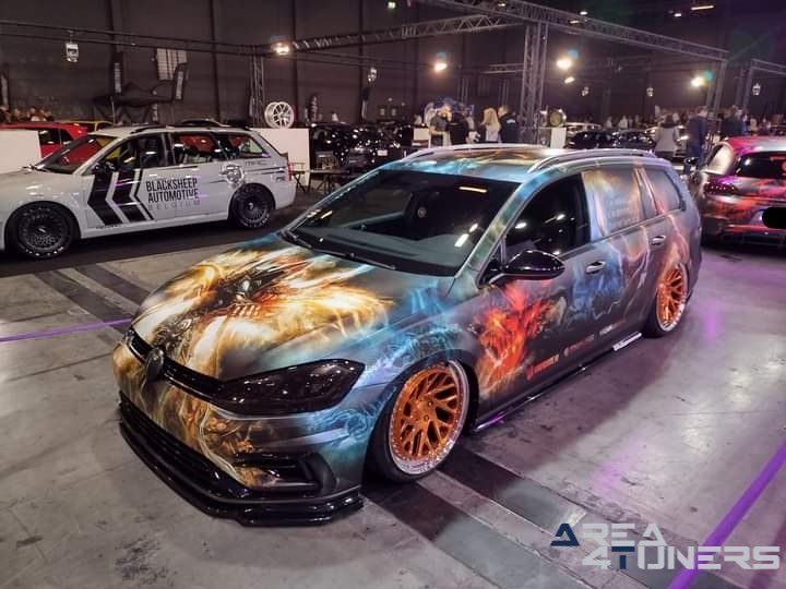 GR8 Int. Car Show 2022
Imagen del reportaje de la revista Tuning Area4tuners.es, de la concentración de coches Tuning del año 2022 en Breda, Holanda