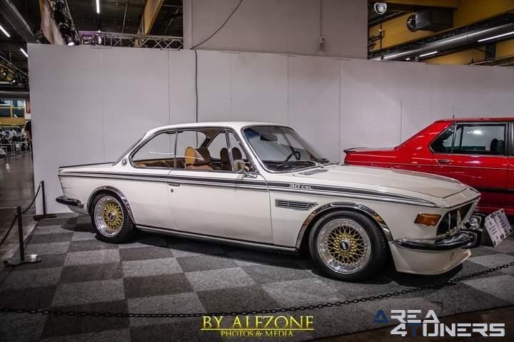 Elmia Bildsport Motorsportveckan
Imagen del reportaje de la revista Tuning Area4tuners.es, de la concentración de coches Tuning del año 2022 en Elmia, Suecia