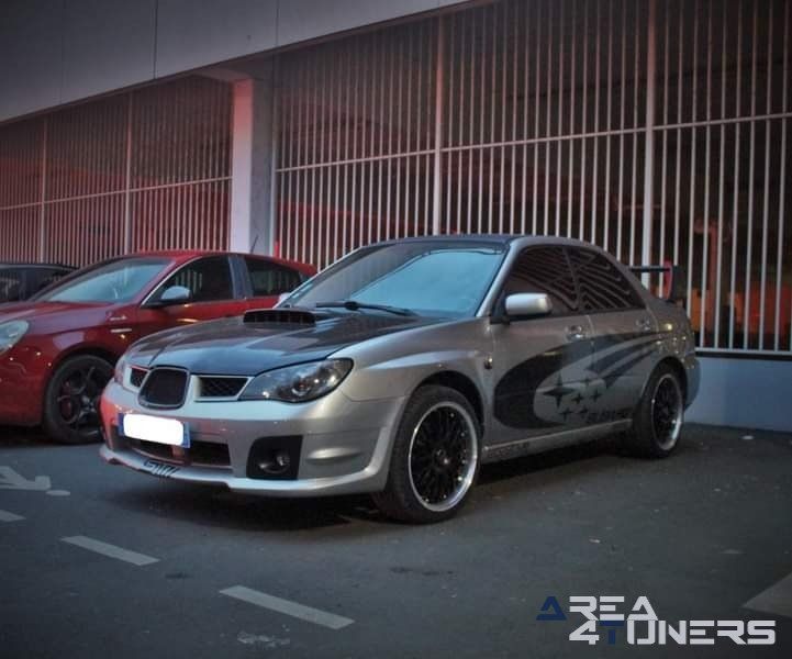 Meet Elorian
Imagen del reportaje de la revista Tuning Area4tuners.es, de la concentración de coches Tuning del año 2022 en París, Francia