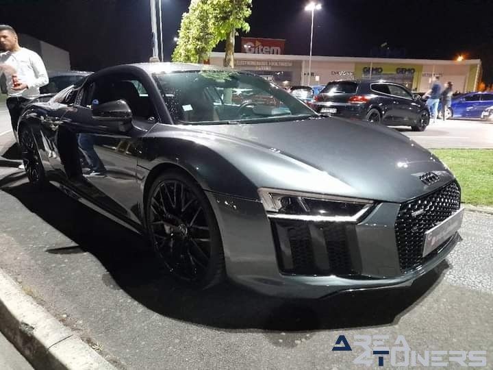 Meet In Sena
Imagen del reportaje de la revista Tuning Area4tuners.es, de la concentración de coches Tuning del año 2022 en París, Francia