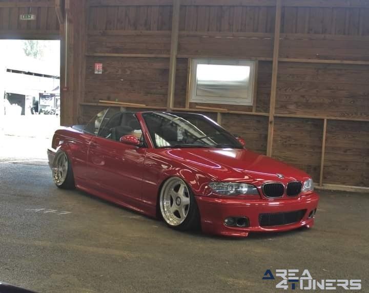 Show A Multimark Experience
Imagen del reportaje de la revista Tuning Area4tuners.es, de la concentración de coches Tuning del año 2022 en París, Francia