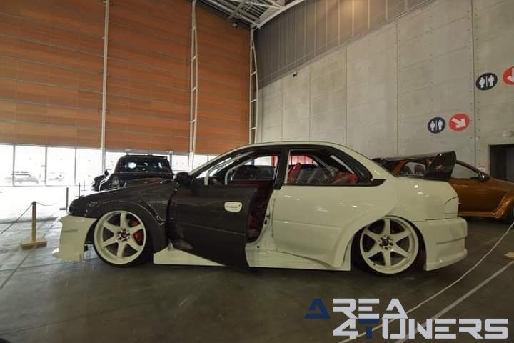 Expo Tuning Torino 2022
Imagen del reportaje de la revista Tuning Area4tuners.es, de la concentración de coches Tuning del año 2022 en Turín, Italia