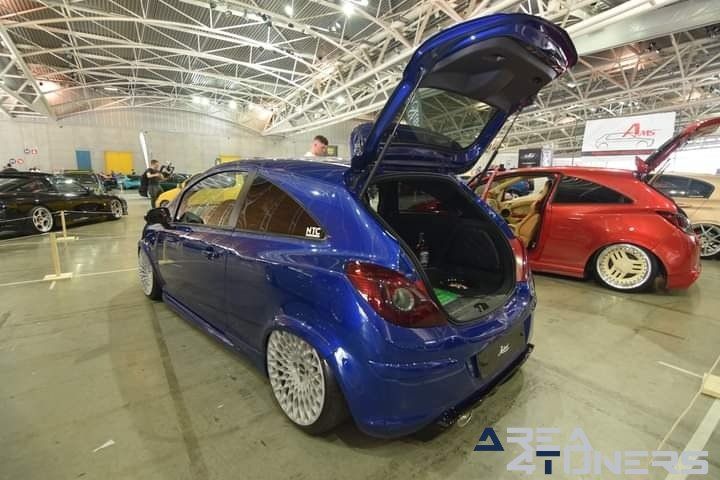 Expo Tuning Torino 2022
Imagen del reportaje de la revista Tuning Area4tuners.es, de la concentración de coches Tuning del año 2022 en Turín, Italia