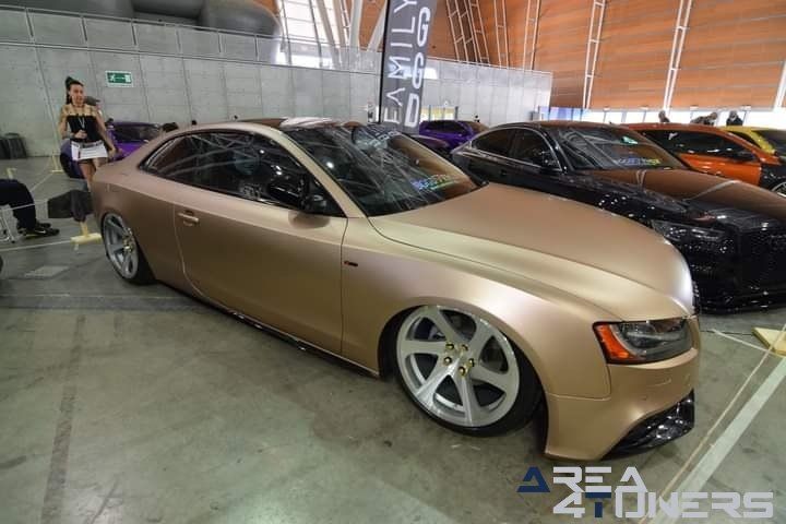 Expo Tuning Torino 2022
Imagen del reportaje de la revista Tuning Area4tuners.es, de la concentración de coches Tuning del año 2022 en Turín, Italia