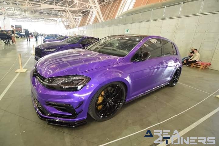 Expo Tuning Torino 2022
Imagen del reportaje de la revista Tuning Area4tuners.es, de la concentración de coches Tuning del año 2022 en Turín, Italia