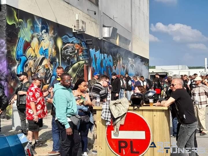 Lowrider Super Show Bbq
Imagen del reportaje de la revista Tuning Area4tuners.es, de la concentración de coches Tuning del año 2022 en Dimancheville Francia