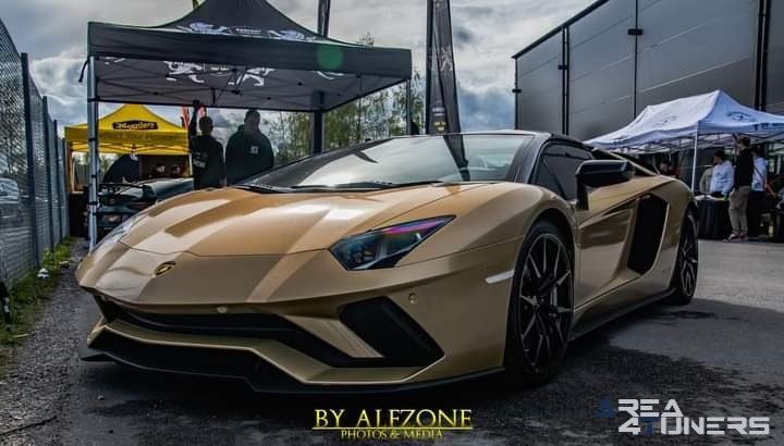 Skw's Grillkväll 2022
Imagen del reportaje de la revista Tuning Area4tuners.es, de la concentración de coches Tuning del año 2022 en Grillkväll Suecia