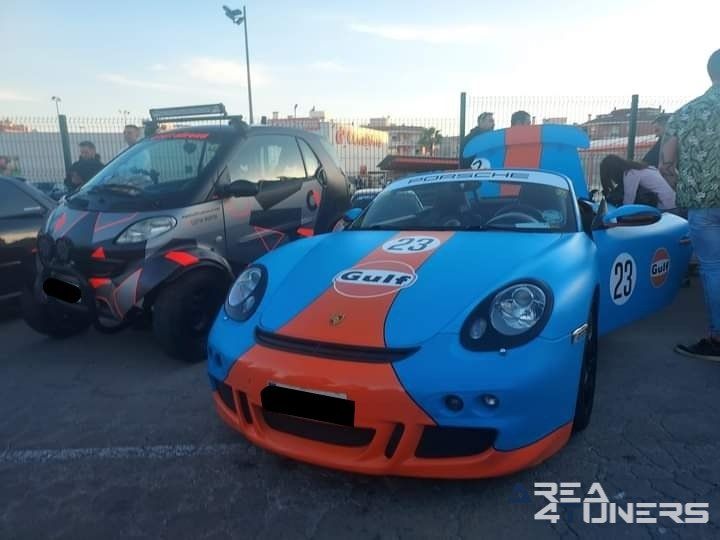 Remember Tuning Night Blanes
Imagen del reportaje revista Tuning Area4tuners.es, concentración de coches Tuning del año 2022 en Blanes, Gerona, España