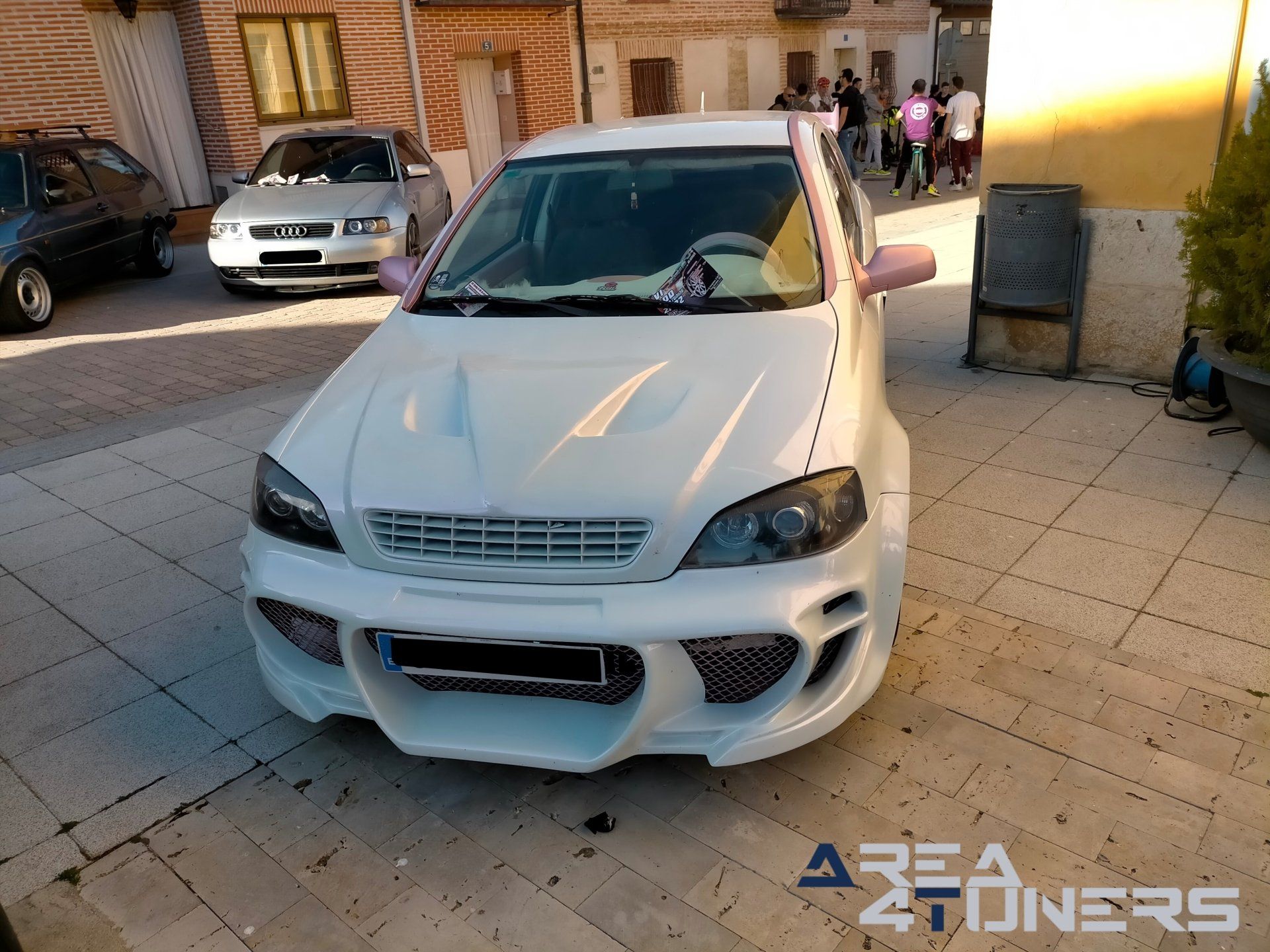 Serpituning 2k22
Imagen del reportaje revista Tuning Area4tuners.es, concentración de coches Tuning del año 2022 en Castronuevo De Esgueva, Valladolid, España