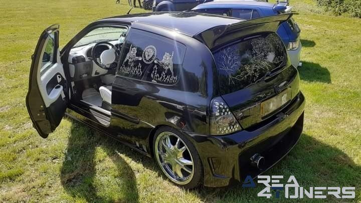 Harnes Tuning 19th
Imagen del reportaje de la revista Tuning Area4tuners.es, de la concentración de coches Tuning del año 2022 en Harnes Francia