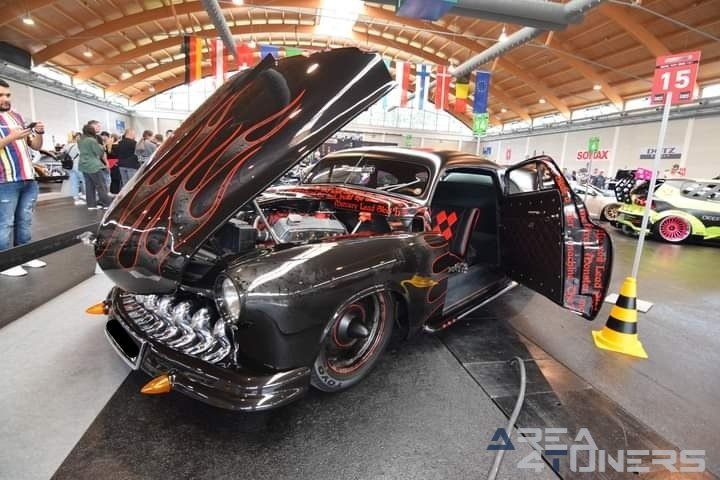 Tuning World Bodensee 2022
Imagen del reportaje de la revista Tuning Area4tuners.es, de la concentración de coches Tuning del año 2022 en Friedrichshafen Alemania