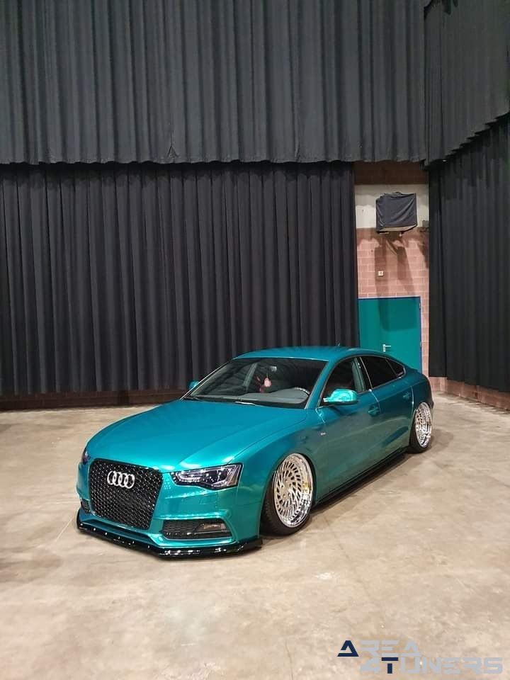 Hall Of Fame Risenation 2022
Imagen del reportaje de la revista Tuning Area4tuners.es, de la concentración de coches Tuning del año 2022 en Bravanthal Leuven Bélgica