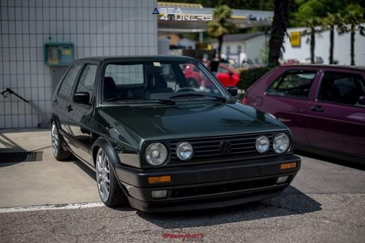 See 2022 Miscke
Imagen del reportaje de la revista Tuning Area4tuners.es, de la concentración de coches Tuning del año 2022 en Mischkeweg, Alemania