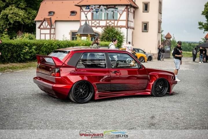 Tief Im Süden
Imagen del reportaje de la revista Tuning Area4tuners.es, de la concentración de coches Tuning del año 2022 en Südemburg Alemania