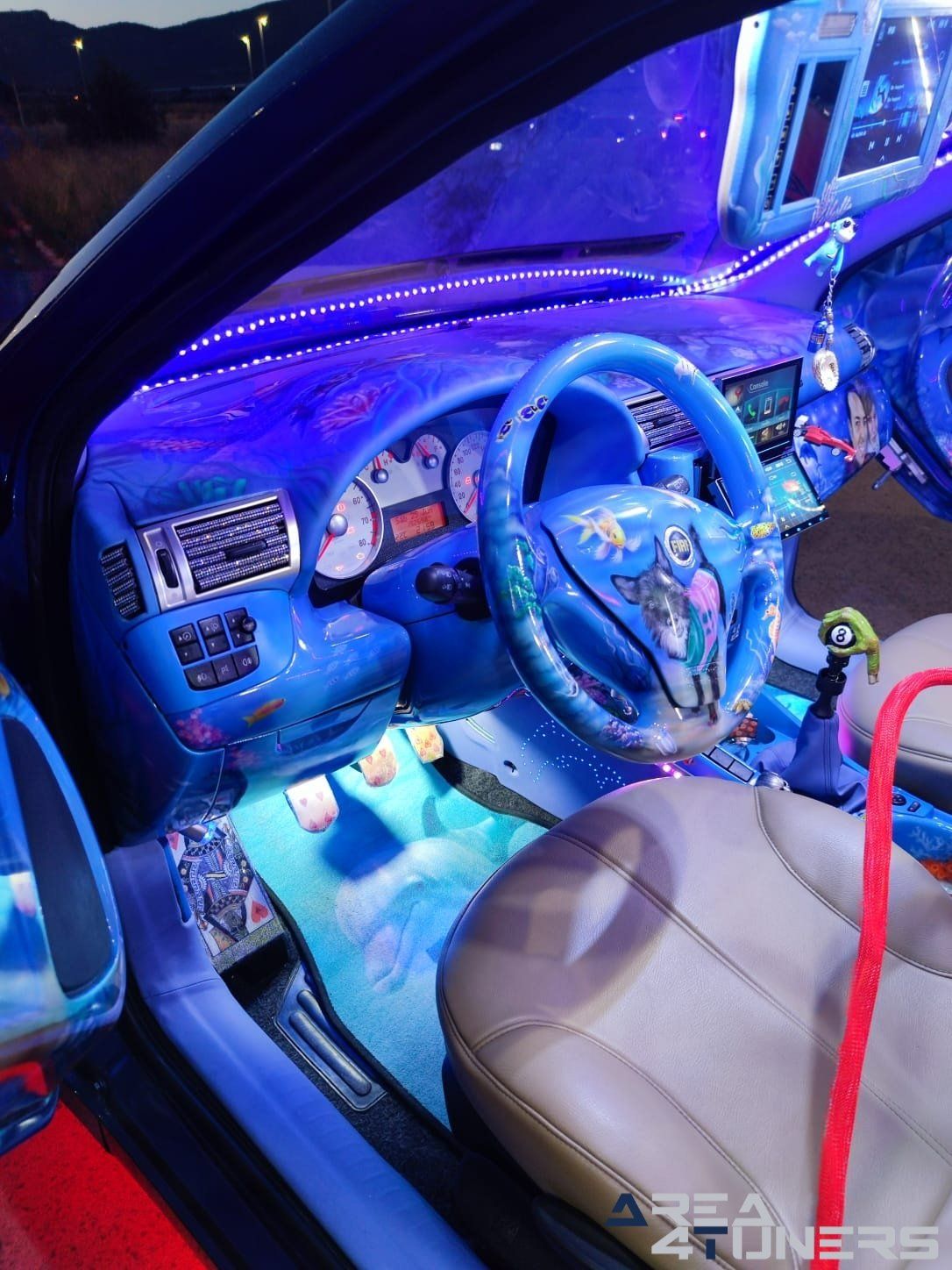 1a Concentración Villa De La Romana
Imagen del reportaje revista Tuning Area4tuners.es, concentración de coches Tuning del año 2022 en La Romana, Alicante, España