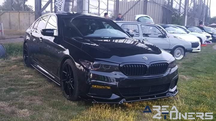 Adventure Night Drive
Imagen del reportaje de la revista Tuning Area4tuners.es, de la concentración de coches Tuning del año 2022 en Komen-Waasten Bélgica