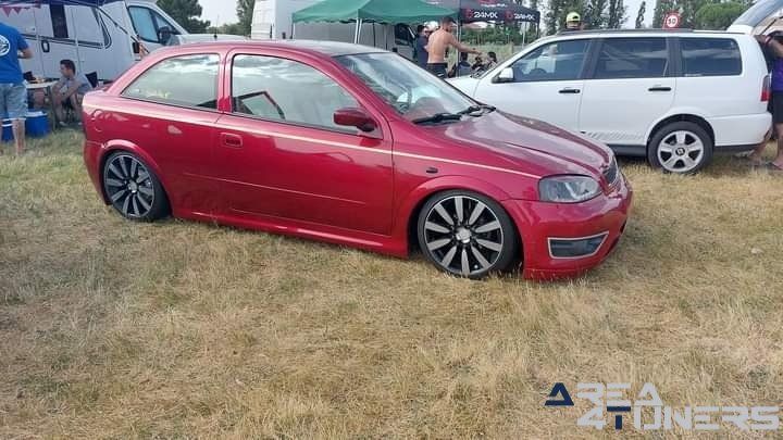 Villoria Motor Show
Imagen del reportaje revista Tuning Area4tuners.es, concentración de coches Tuning del año 2022 en Villoria, Salamanca, España