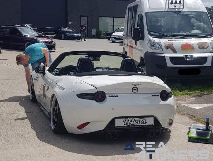 Overtaken Summer Edition 2022
Imagen del reportaje de la revista Tuning Area4tuners.es, de la concentración de coches Tuning del año 2022 en Kalken Bélgica