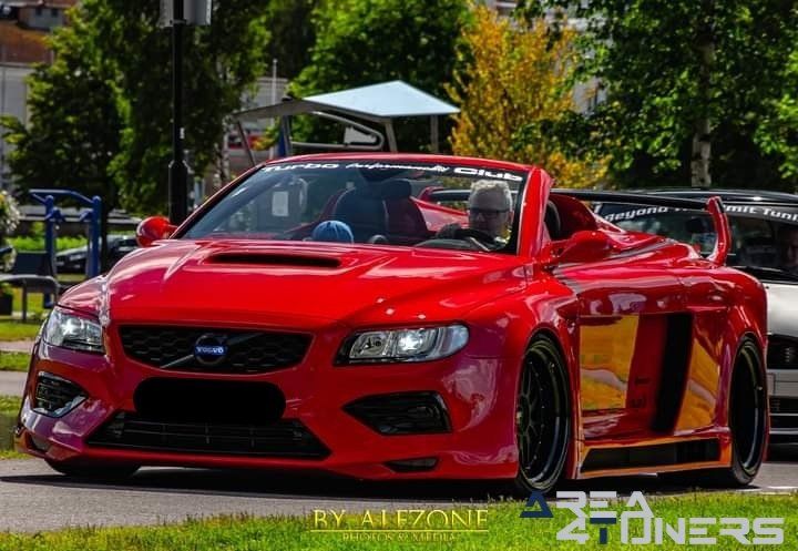 Ulricehamn Car Show
Imagen del reportaje de la revista Tuning Area4tuners.es, de la concentración de coches Tuning del año 2022 en Ulricehamn Suecia