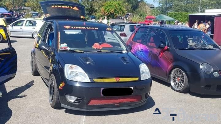 Family Amélie Tuning Car Show 7
Imagen del reportaje de la revista Tuning Area4tuners.es, de la concentración de coches Tuning del año 2022 en Soignies, Bélgica