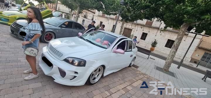 10º Aniversario Kdd Nava Del Rey
Imagen del reportaje revista Tuning Area4tuners.es, concentración de coches Tuning del año 2022 en Nava De Rey, Valladolid, España