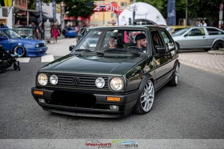Cult Parade St. Johann
Imagen del reportaje de la revista Tuning Area4tuners.es, de la concentración de coches Tuning del año 2022 en St Johann, Austria