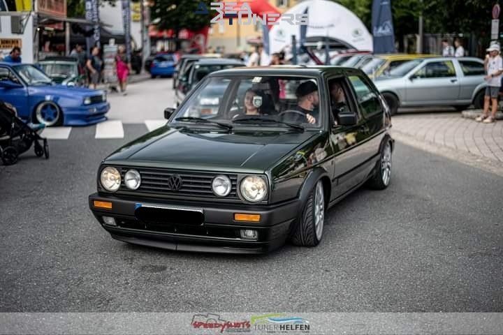 Cult Parade St. Johann
Imagen del reportaje de la revista Tuning Area4tuners.es, de la concentración de coches Tuning del año 2022 en St Johann, Austria
