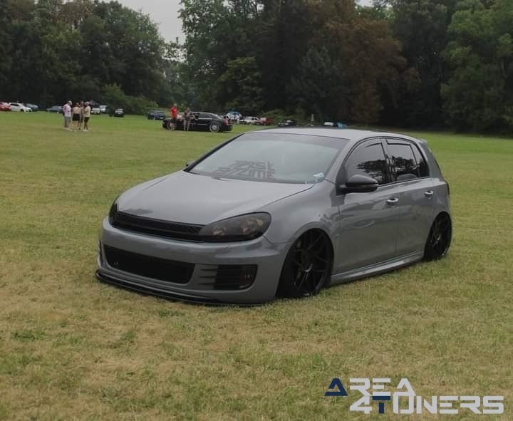 VWSE 2022
Imagen del reportaje de la revista Tuning Area4tuners.es, de la concentración de coches Tuning del año 2022 en Chateau De Blet, Francia