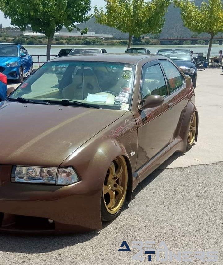 2º Mequinenza Tuning Show
Imagen del reportaje revista Tuning Area4tuners.es, concentración de coches Tuning del año 2022 en Mequinenza, Zaragoza, España