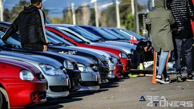 Reportaje de 6º Encuentro Extremo Limados Al Piso Reportaje de la revista de coches Tuning Area4tuners sobre la concentración 6º Encuentro Extremo Limados Al Piso, realizada en el año 2017 en Autódromo Jorge Ángel Pena Argentina