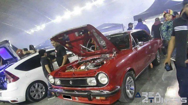 Reportaje de 2º Tuning Show Pico Truncado 2a parte Reportaje de la revista de coches Tuning Area4tuners sobre la concentración 2º Tunibg Show Pico Truncado, realizada en el año 2017 en Pico Truncado Argentina