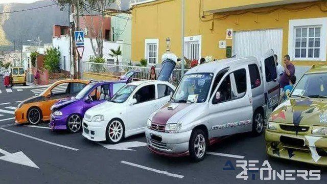 Reportaje de Exposición Tuning Santa Cruz Tenerife 2016 Reportaje de la revista de coches Tuning Area4tuners sobre la concentración Exposición Tuning Santa Cruz Tenerife 2016, realizada en el año 2016 en Santa Cruz De Tenerife España