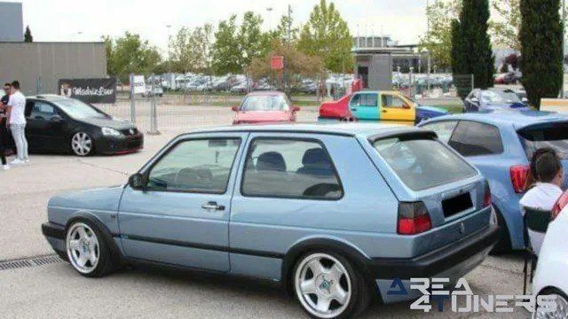 Reportaje de 2º C.M.C. Ifema Reportaje de la revista de coches Tuning Area4tuners sobre la concentración 2º C.M.C. Ifema, realizada en el año 2016 en Madrid España