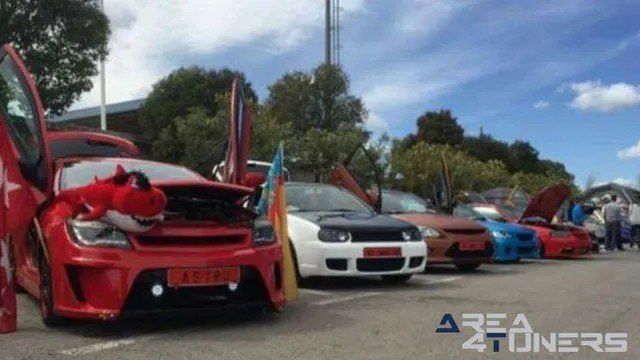 Reportaje de 4ª East Coast Tunners Tuning Show Reportaje de la revista de coches Tuning Area4tuners sobre la concentración 4ª East Coast Tunners Tuning Show, realizada en el año 2016 en Ribarroja Valencia España